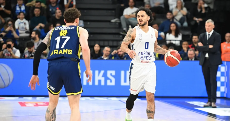 1440a179 shane larkin anadolu efes fenerbahce